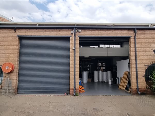 350  m² Industrial space