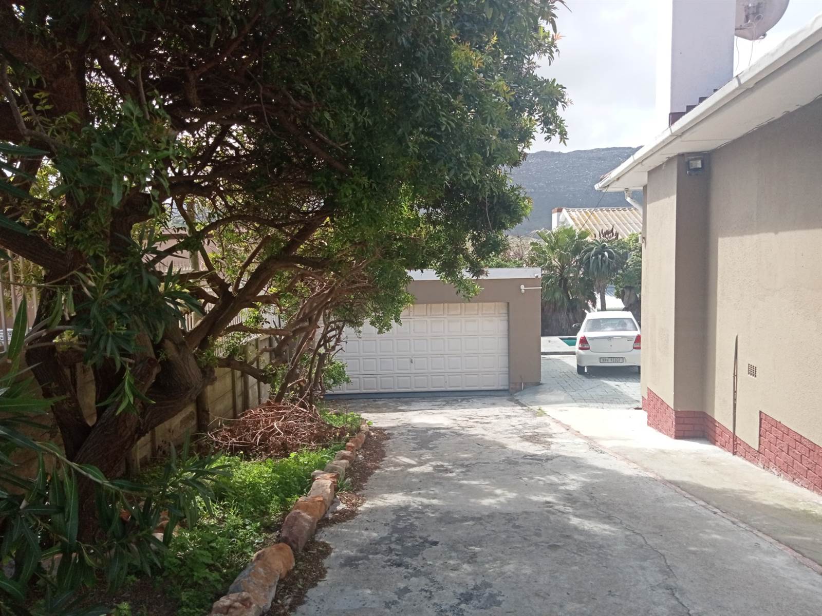 3 Bed House in Fish Hoek photo number 16