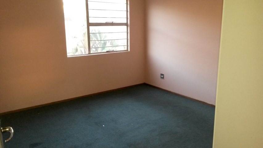 2 Bed Apartment in Albemarle photo number 9
