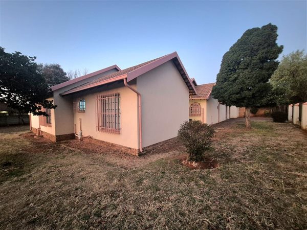 3 Bedroom House 3 Bedroom House