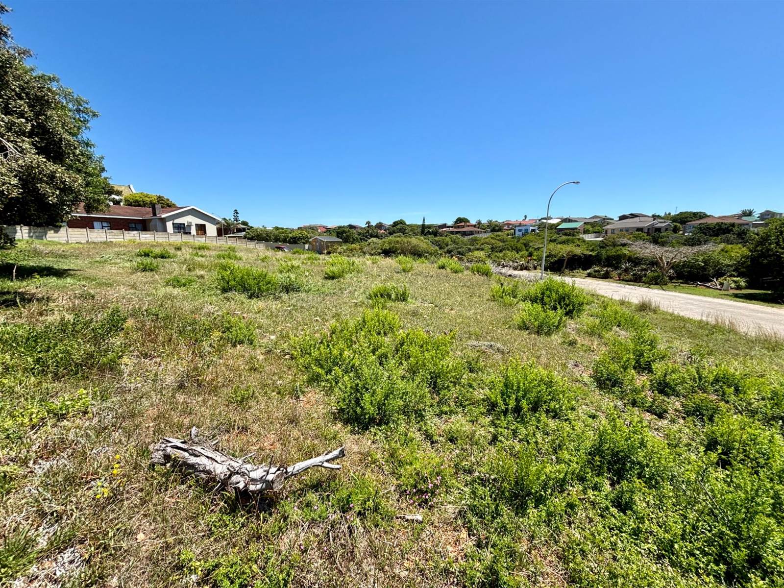692 m² Land available in Jeffreys Bay photo number 4