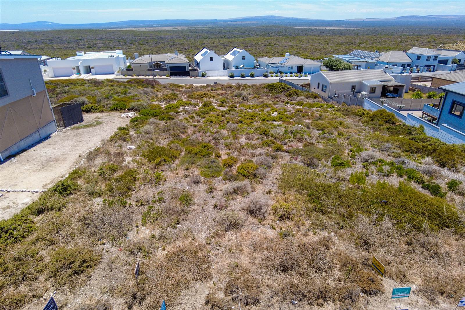 807 m² Land available in Yzerfontein photo number 2