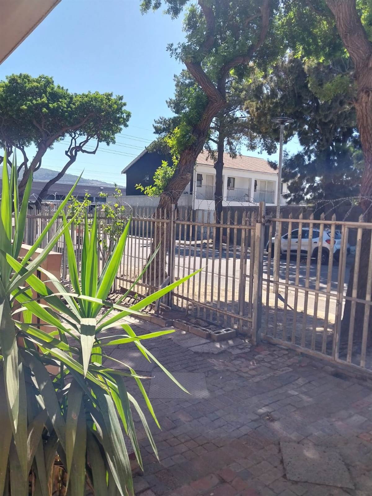 2 Bed Apartment in Parow Valley photo number 1