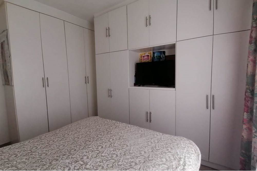 2 Bed Apartment in Vaalpark photo number 8