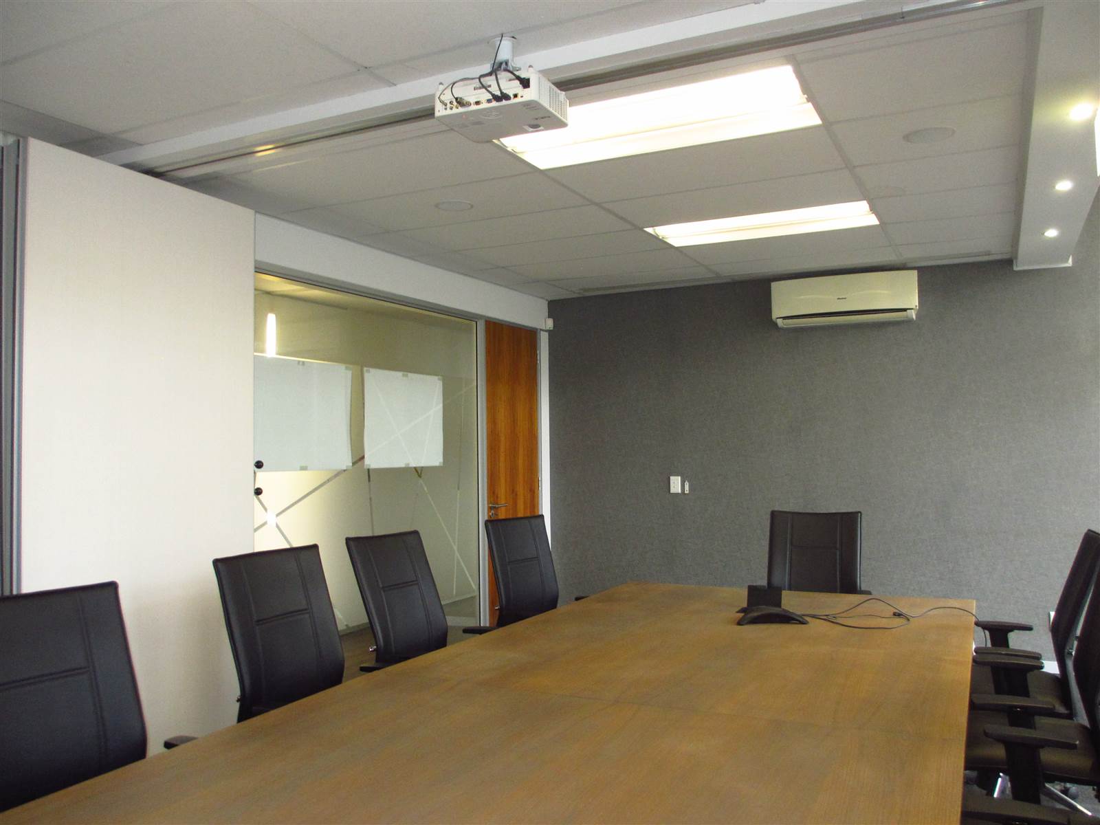 998  m² Commercial space in Fourways photo number 16