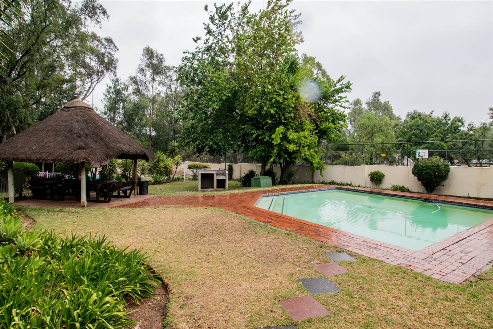 2 Bed Simplex in Douglasdale photo number 18