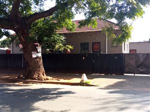 12 Bed Townhouse in Jeppestown South