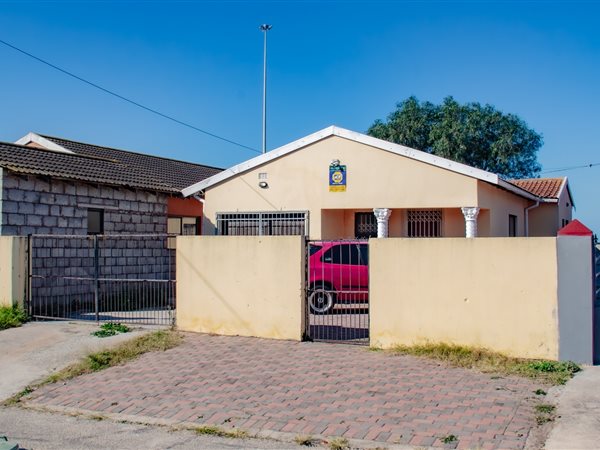 3 Bedroom House 3 Bedroom House