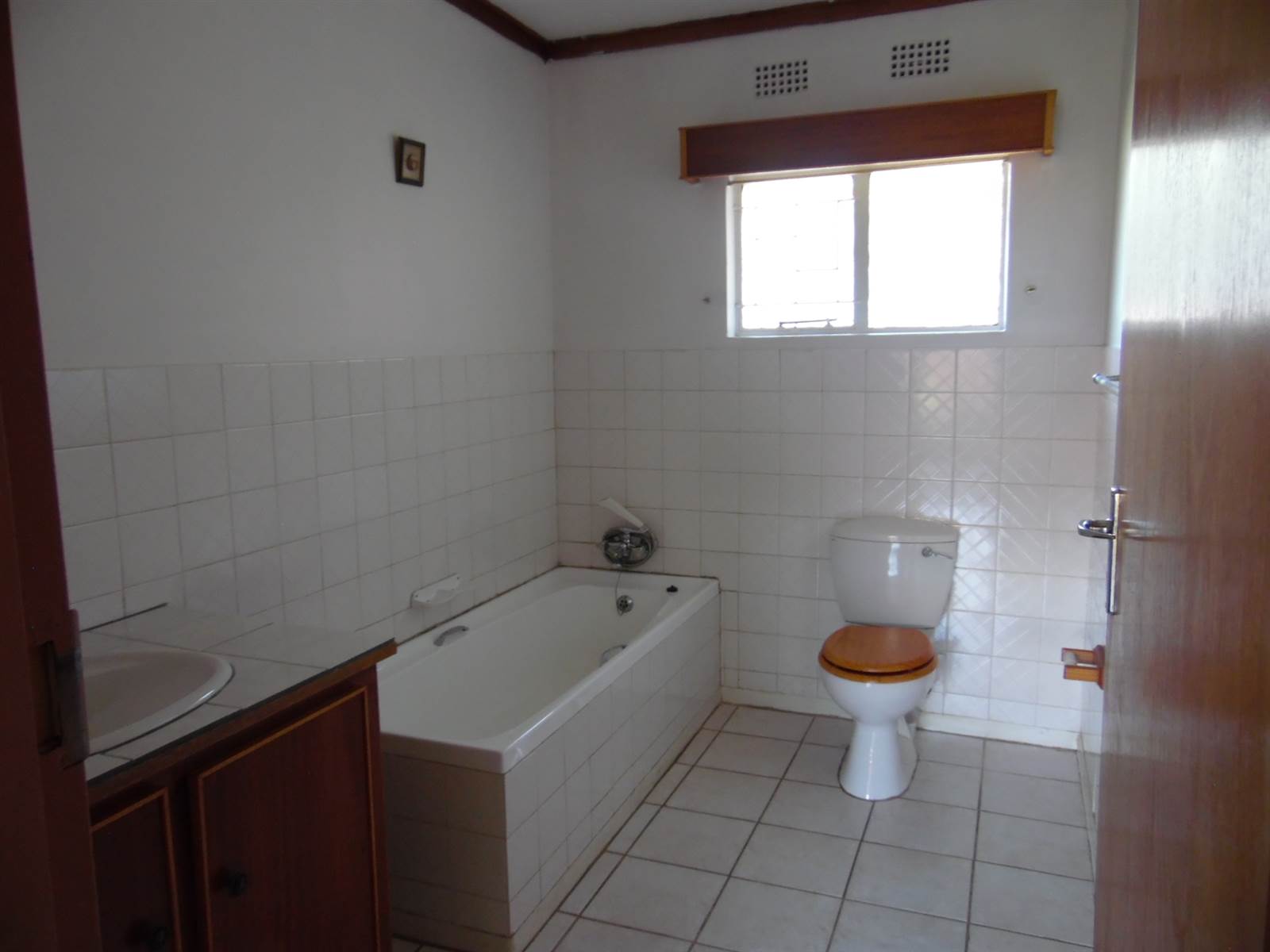 4 Bed House in Riebeeckstad photo number 10