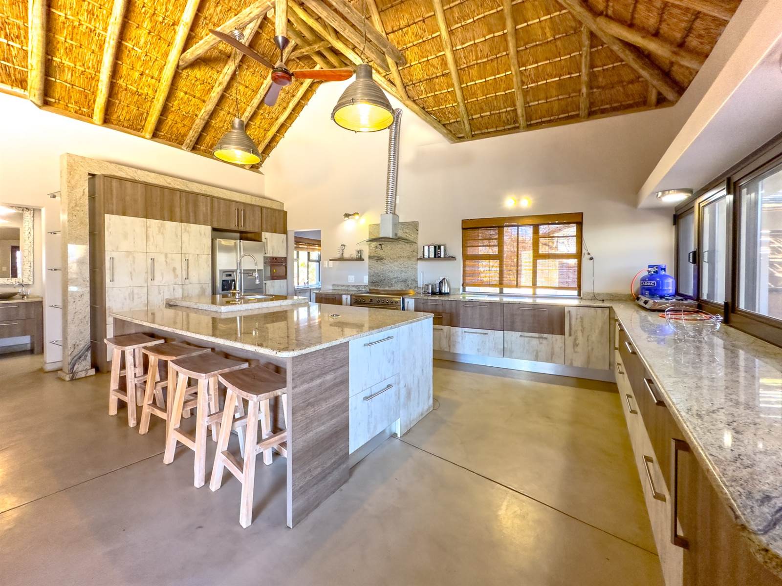4 Bed House in Mabalingwe Nature Reserve photo number 9