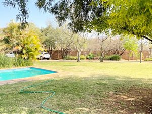 1.1 ha Farm in Leeuwfontein