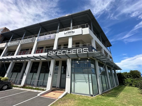 380  m² Commercial space in Maitland