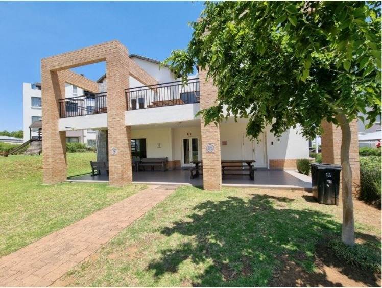 1 Bed Apartment in Fourways photo number 16