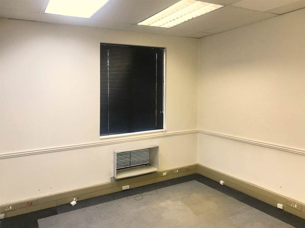 125  m² Office Space in Bedfordview photo number 9
