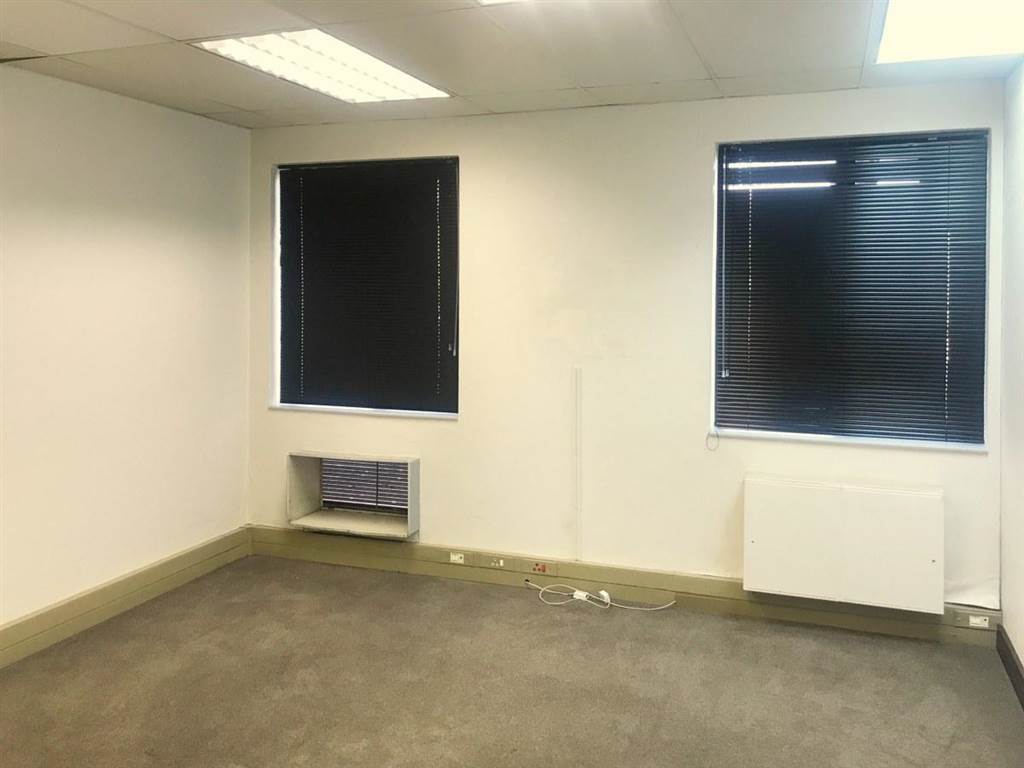 125  m² Office Space in Bedfordview photo number 7