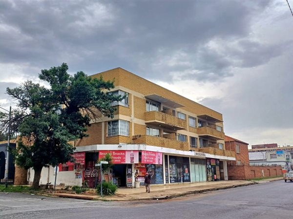 1800  m² Commercial space in Alberton