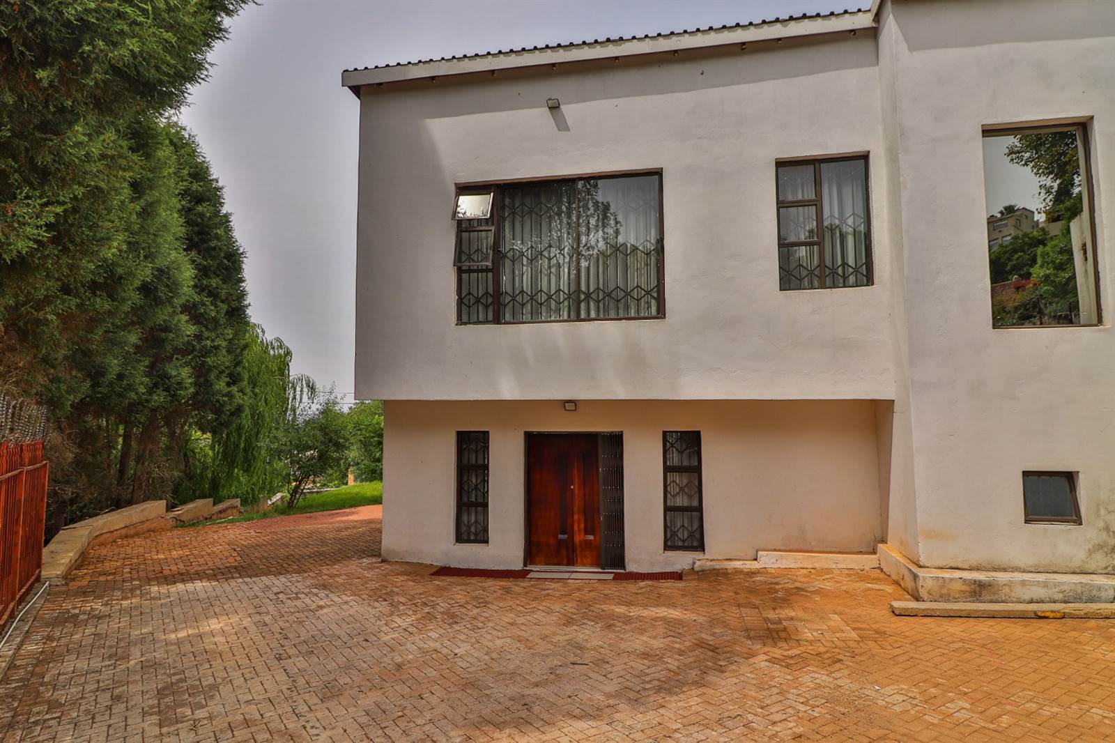 3 Bed House in Northcliff photo number 2