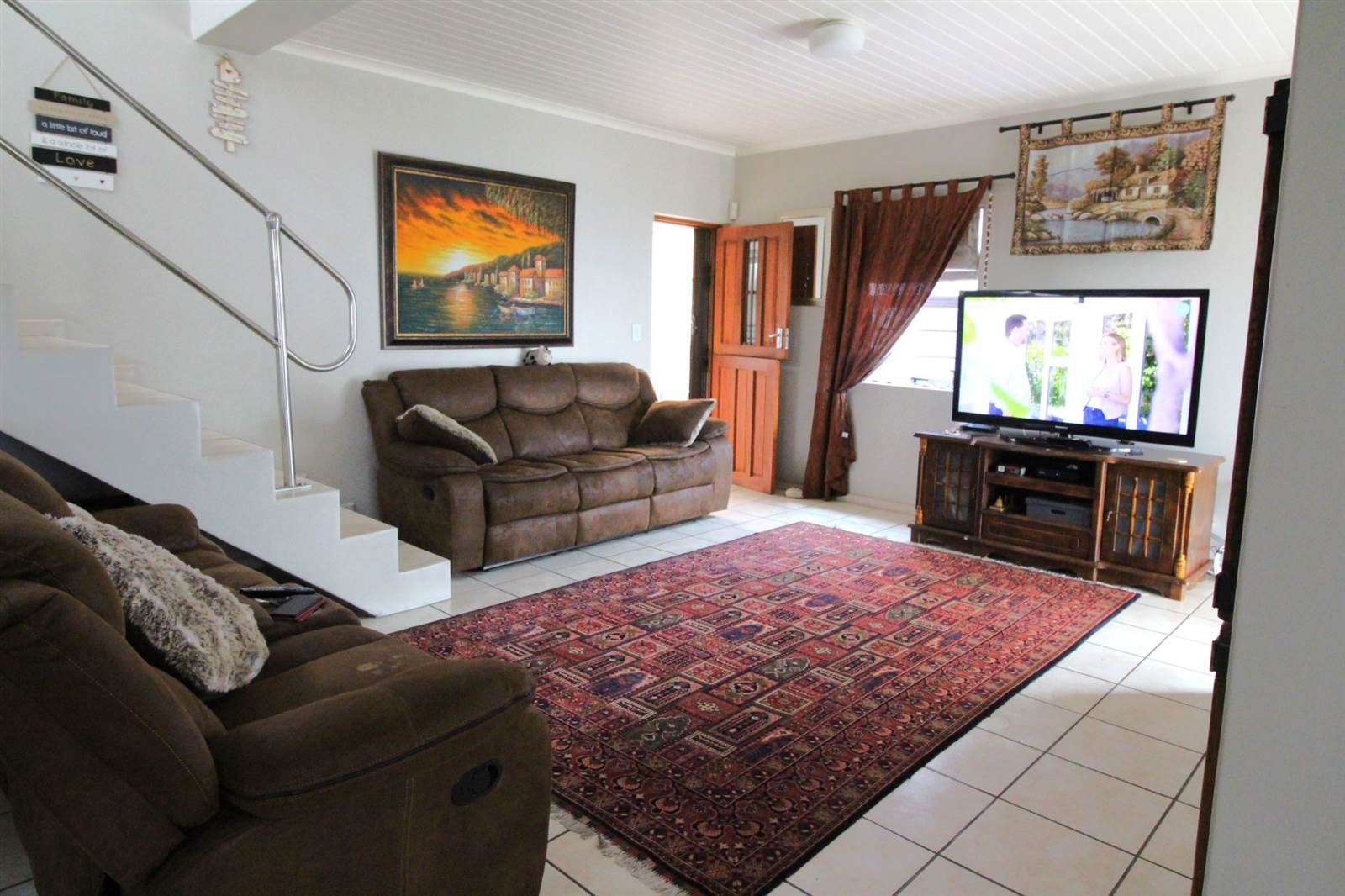 4 Bed House in Port Owen photo number 6