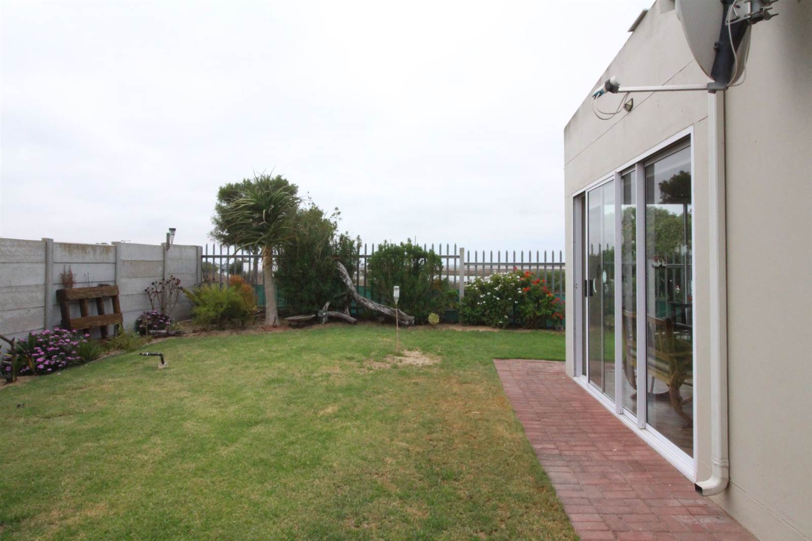 4 Bed House in Port Owen photo number 26