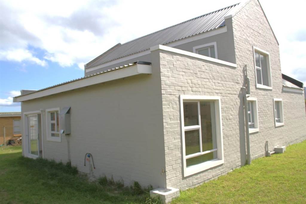 3 Bed House in Pringle Bay photo number 26