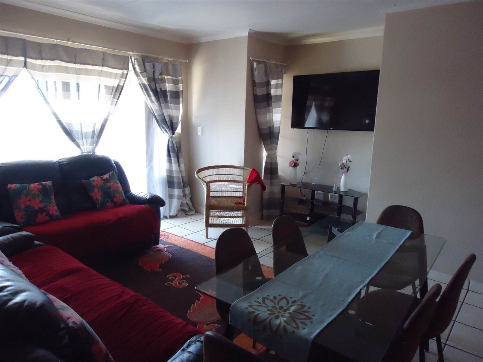 2 Bed Apartment in Noordwyk photo number 5