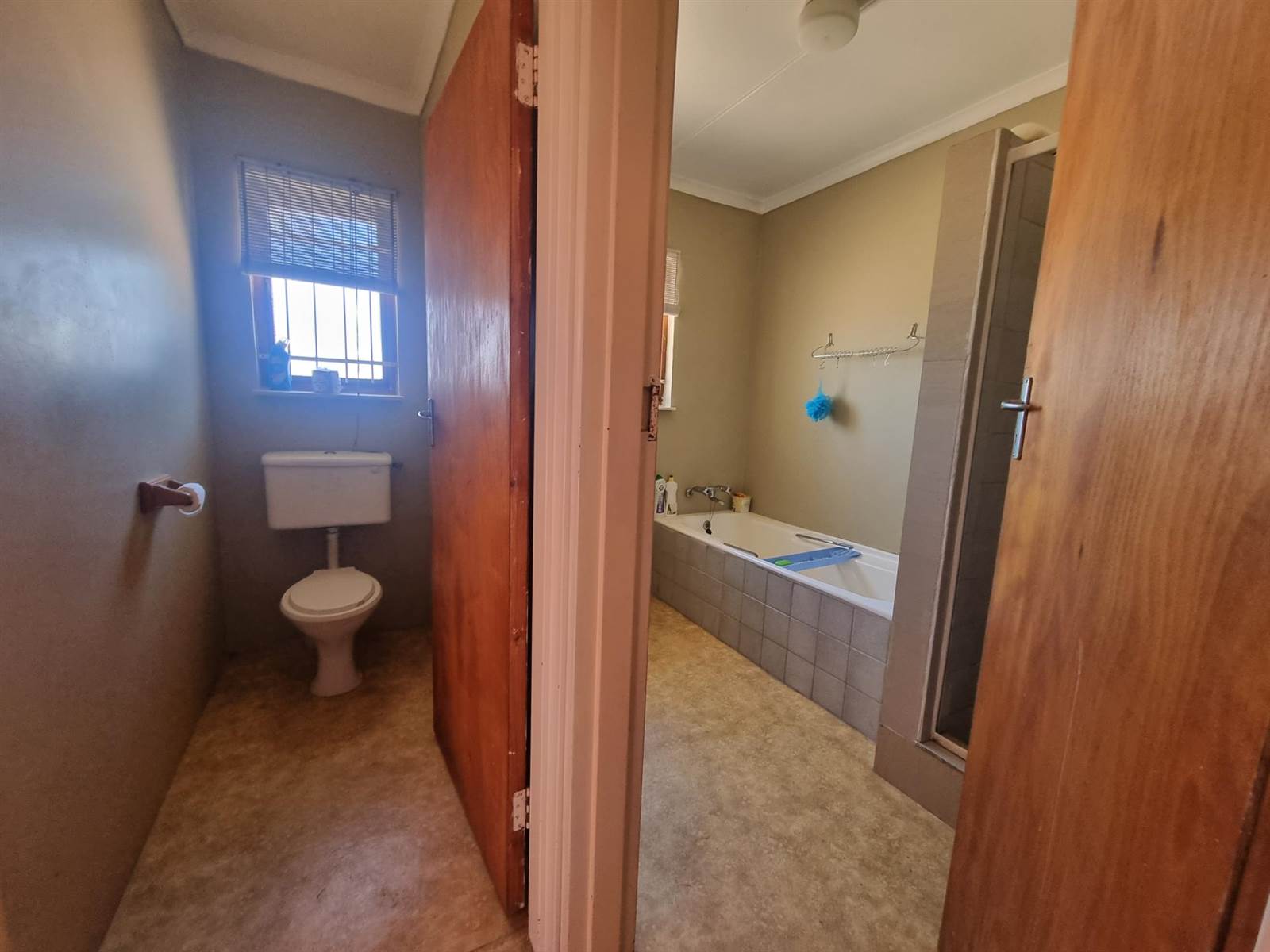 3 Bed House in Middedorp photo number 8