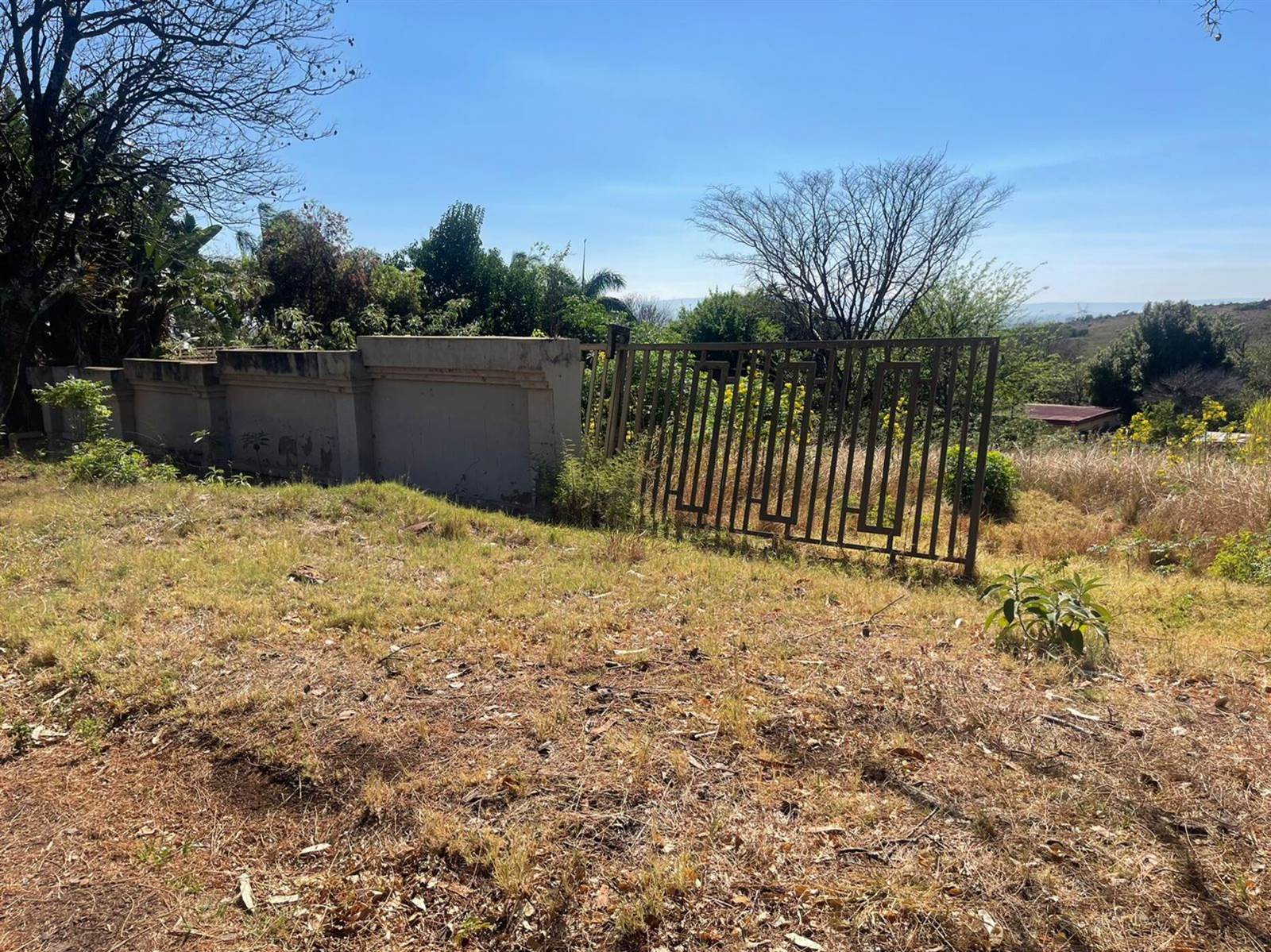 1925 m² Land available in Signal Hill photo number 1