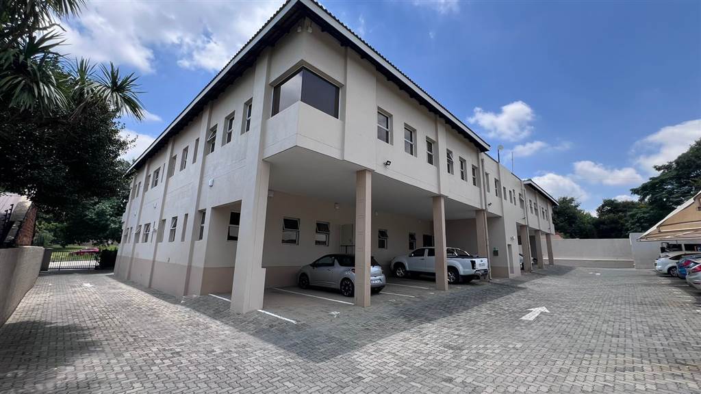 280  m² Commercial space in Krugersdorp Central photo number 3