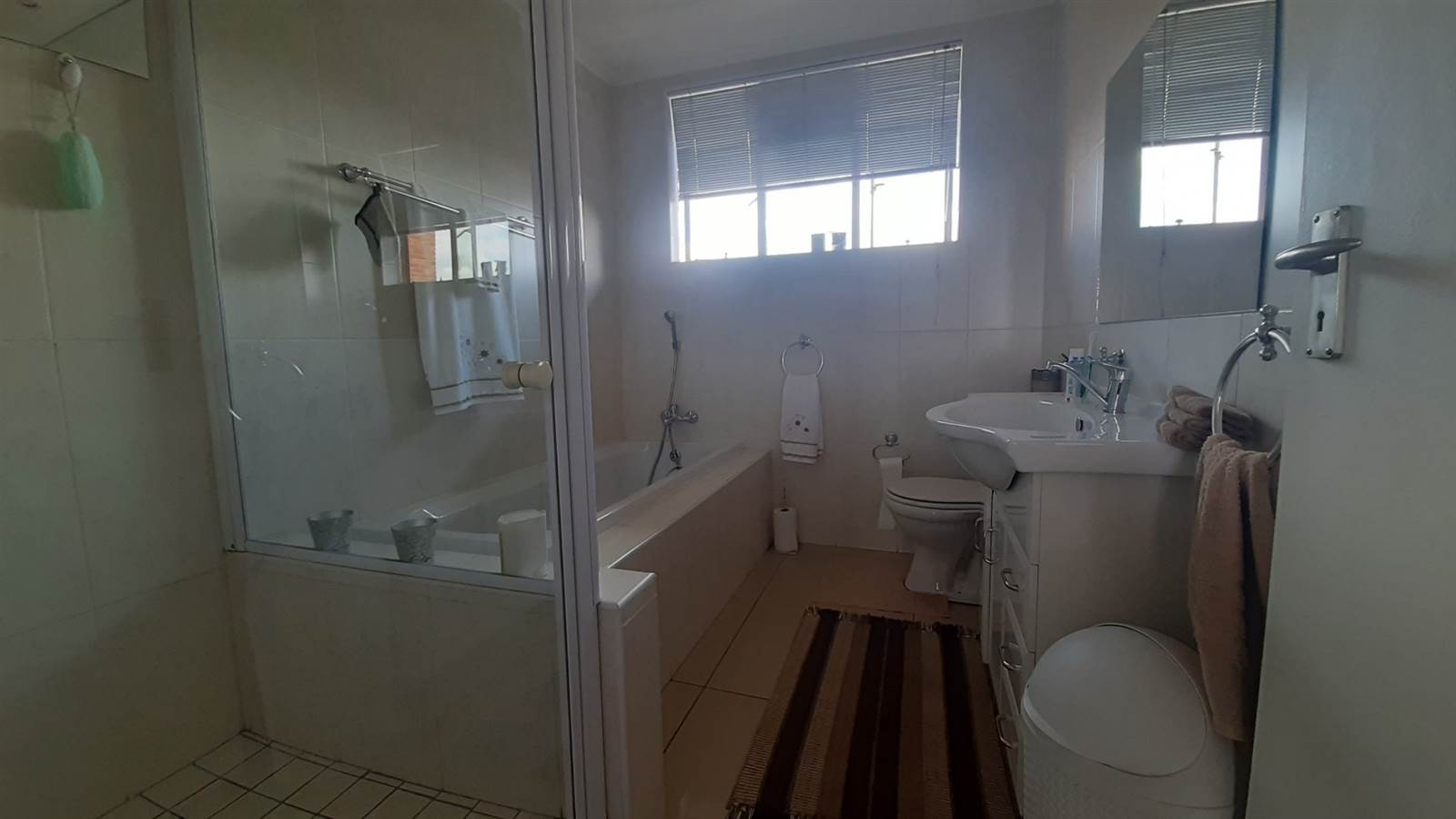 5 Bed Townhouse in Bloemfontein photo number 12