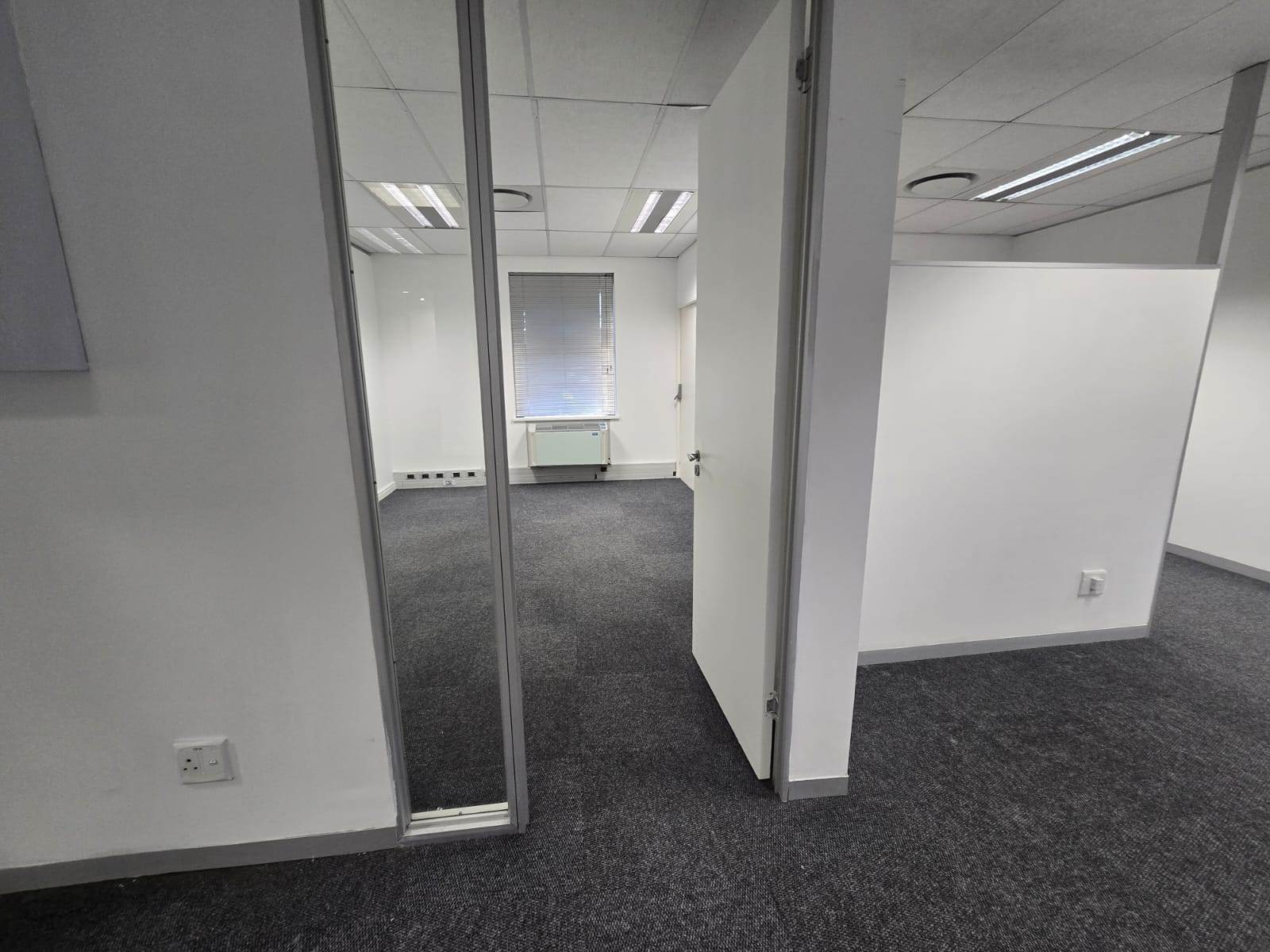 354  m² Commercial space in Mowbray photo number 16
