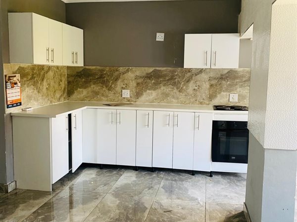 4 Bedroom Townhouse 4 Bedroom Townhouse