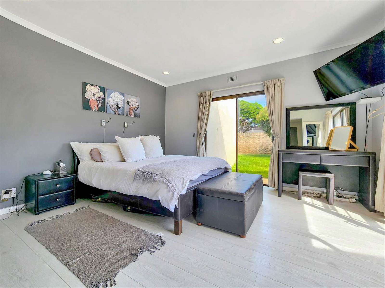 4 Bed House in Milnerton photo number 17
