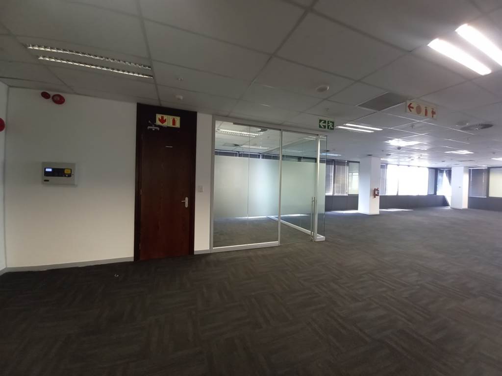 1089  m² Office Space in Menlyn photo number 4