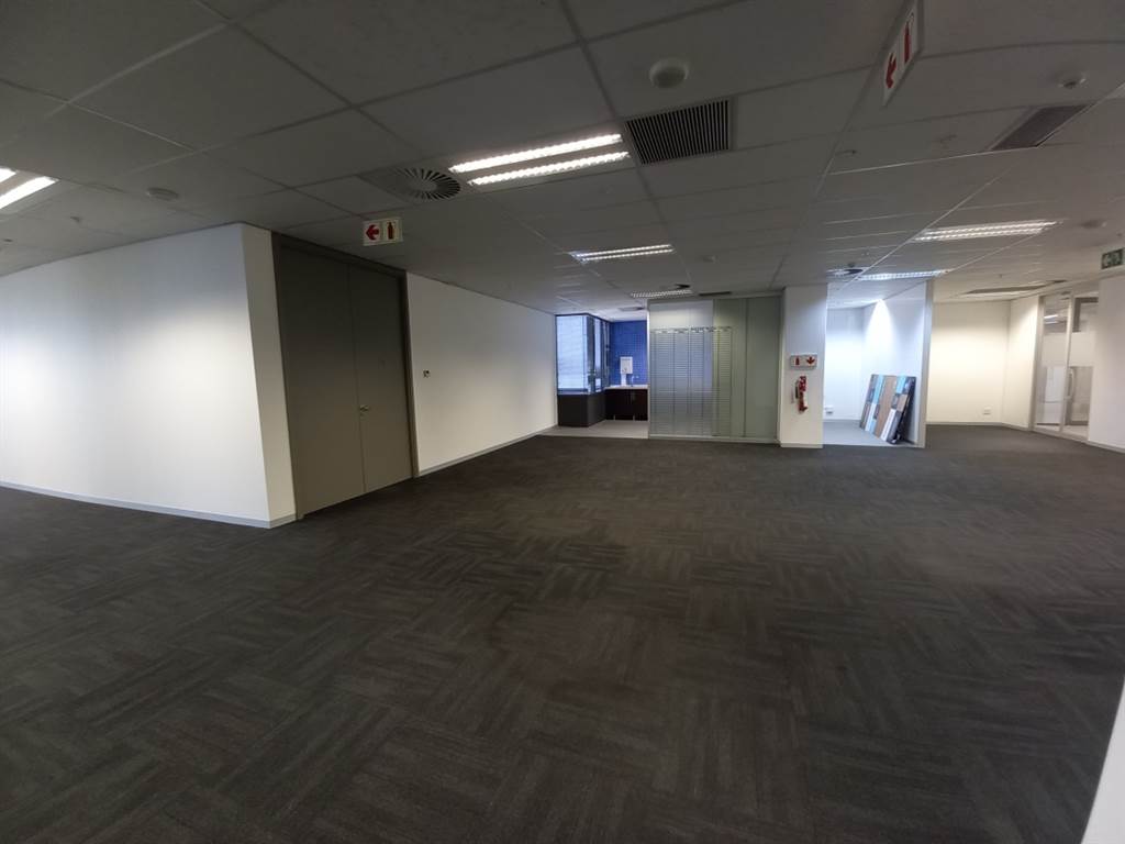 1089  m² Office Space in Menlyn photo number 6