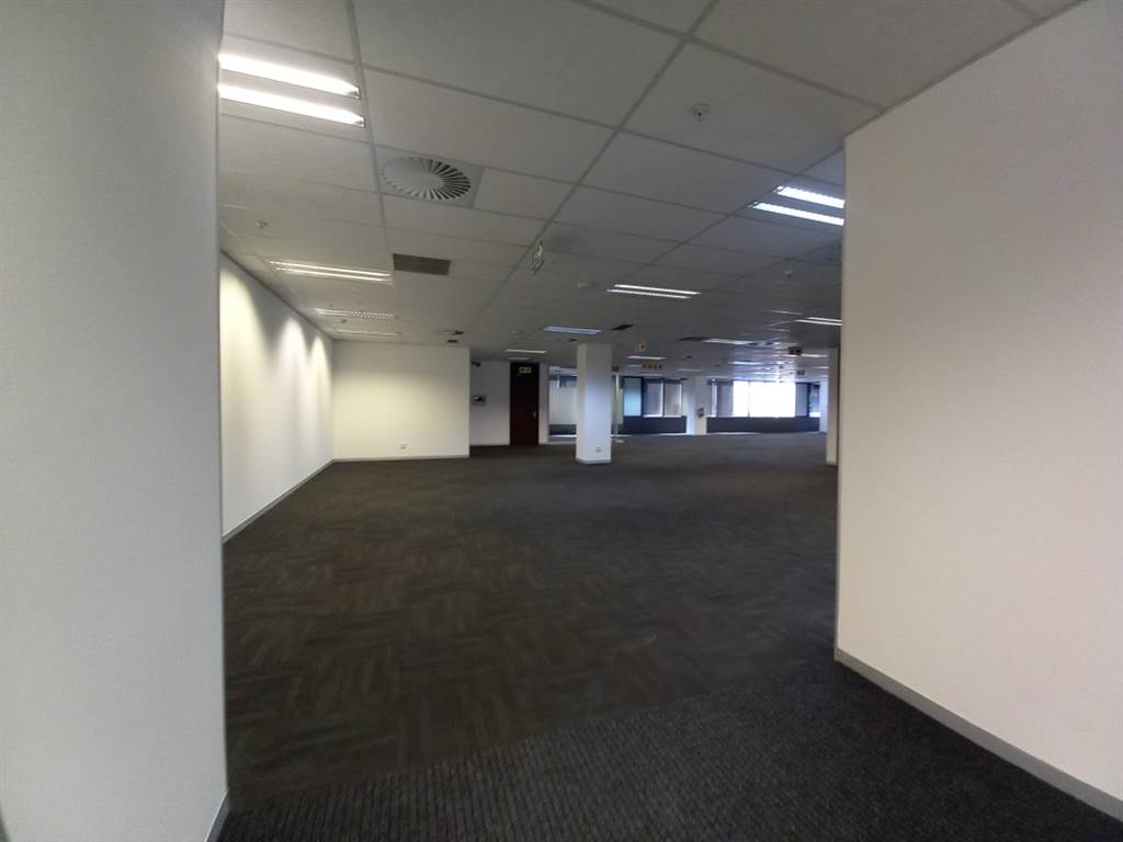 1089  m² Office Space in Menlyn photo number 16