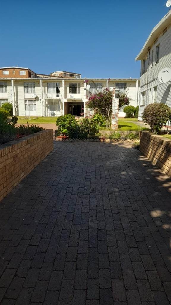 1 Bed Apartment in Welkom photo number 1