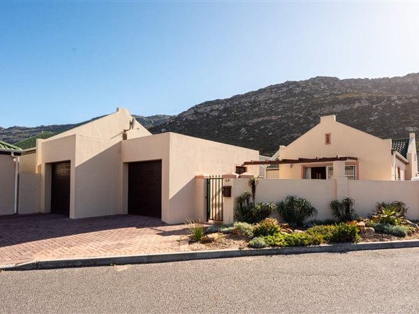 3 Bedroom House 3 Bedroom House