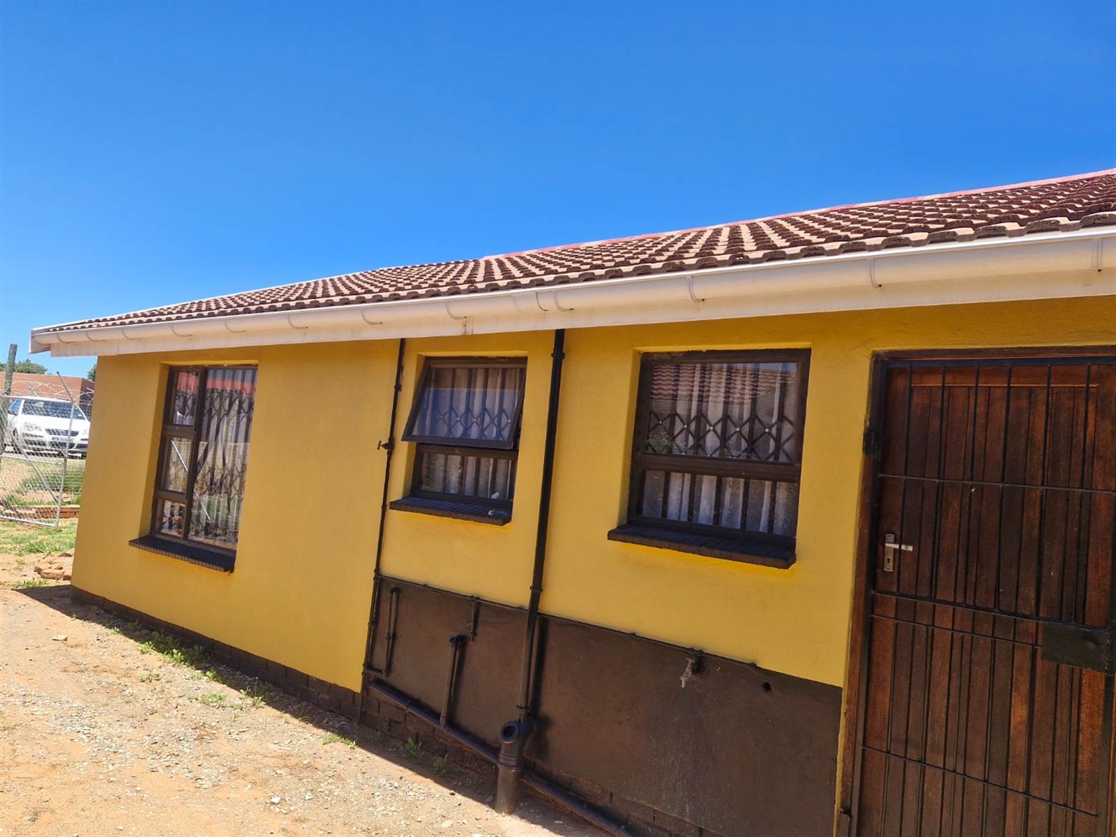 2 Bed House in Mlungisi photo number 2