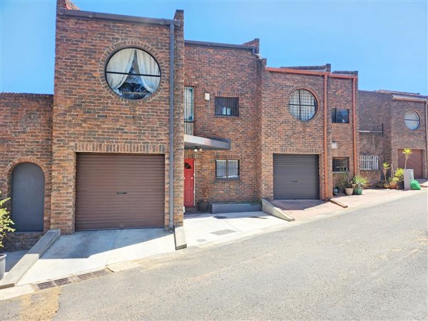 3 Bed Townhouse