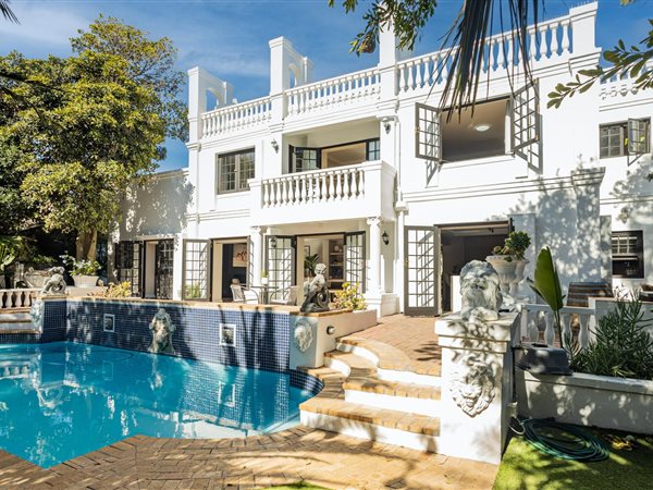 5 Bedroom House 5 Bedroom House