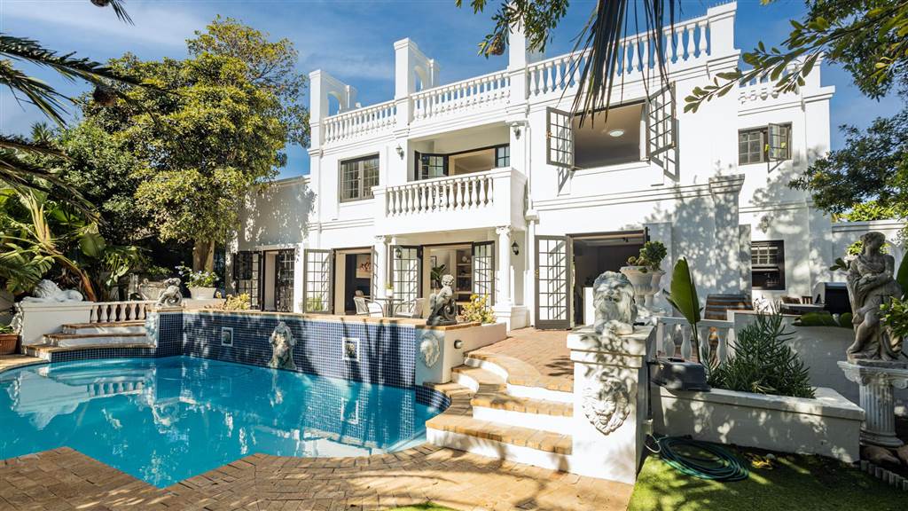 5 Bedroom House 5 Bedroom House