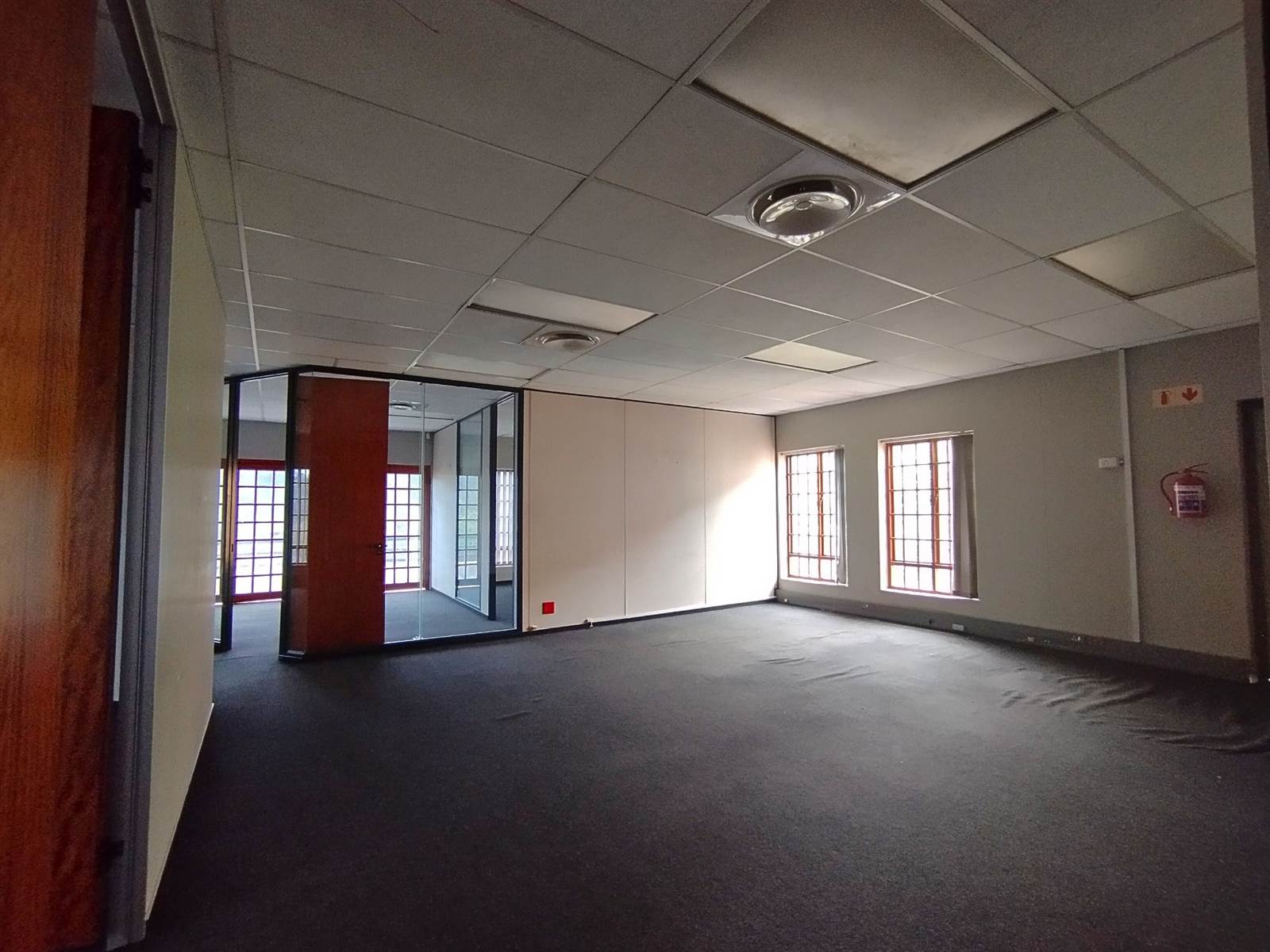 488  m² Office Space in Westville photo number 12