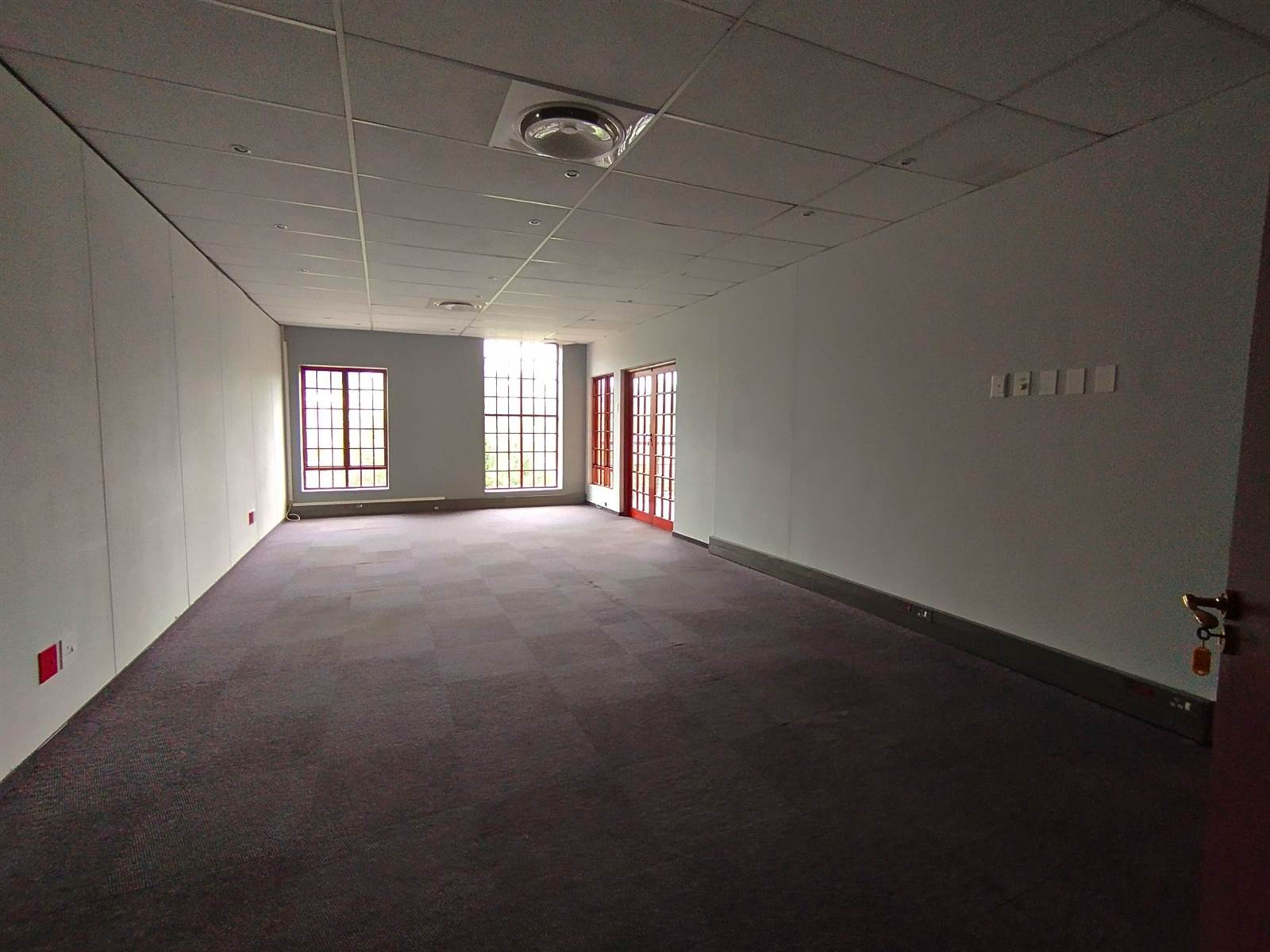 488  m² Office Space in Westville photo number 6