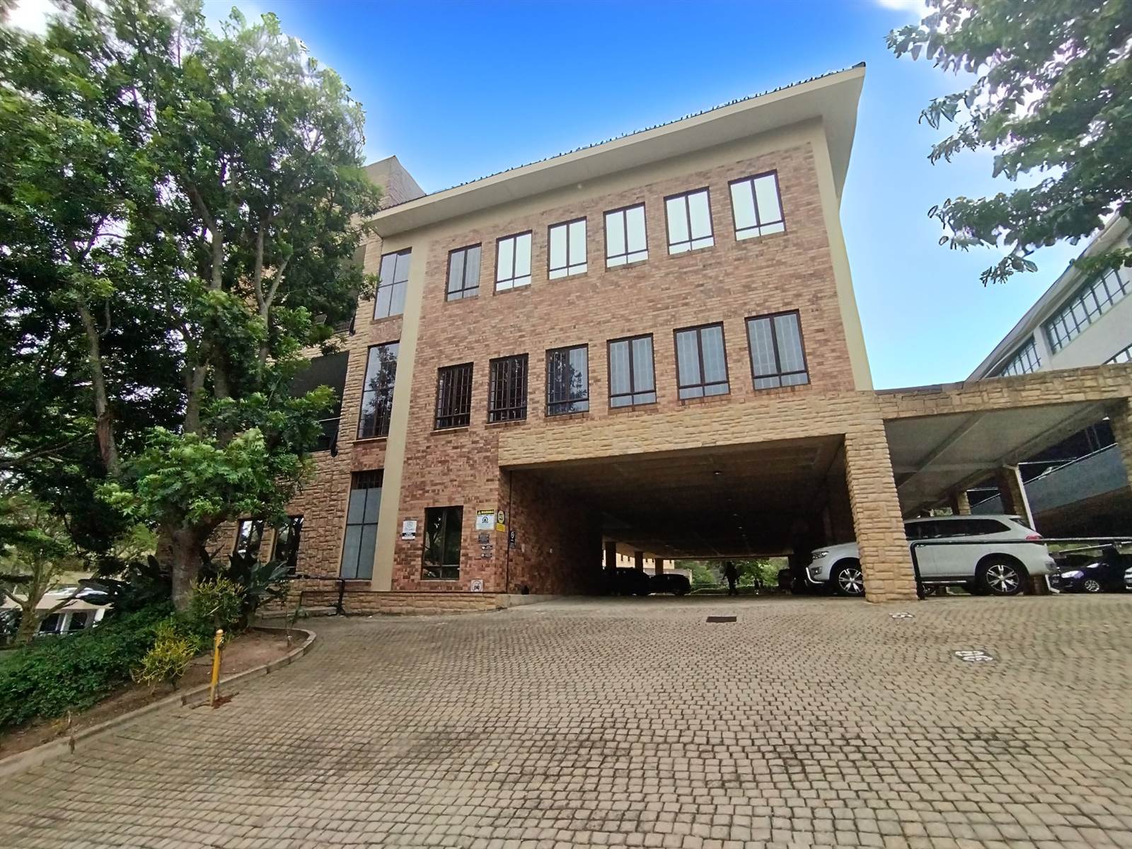 488  m² Office Space in Westville photo number 1