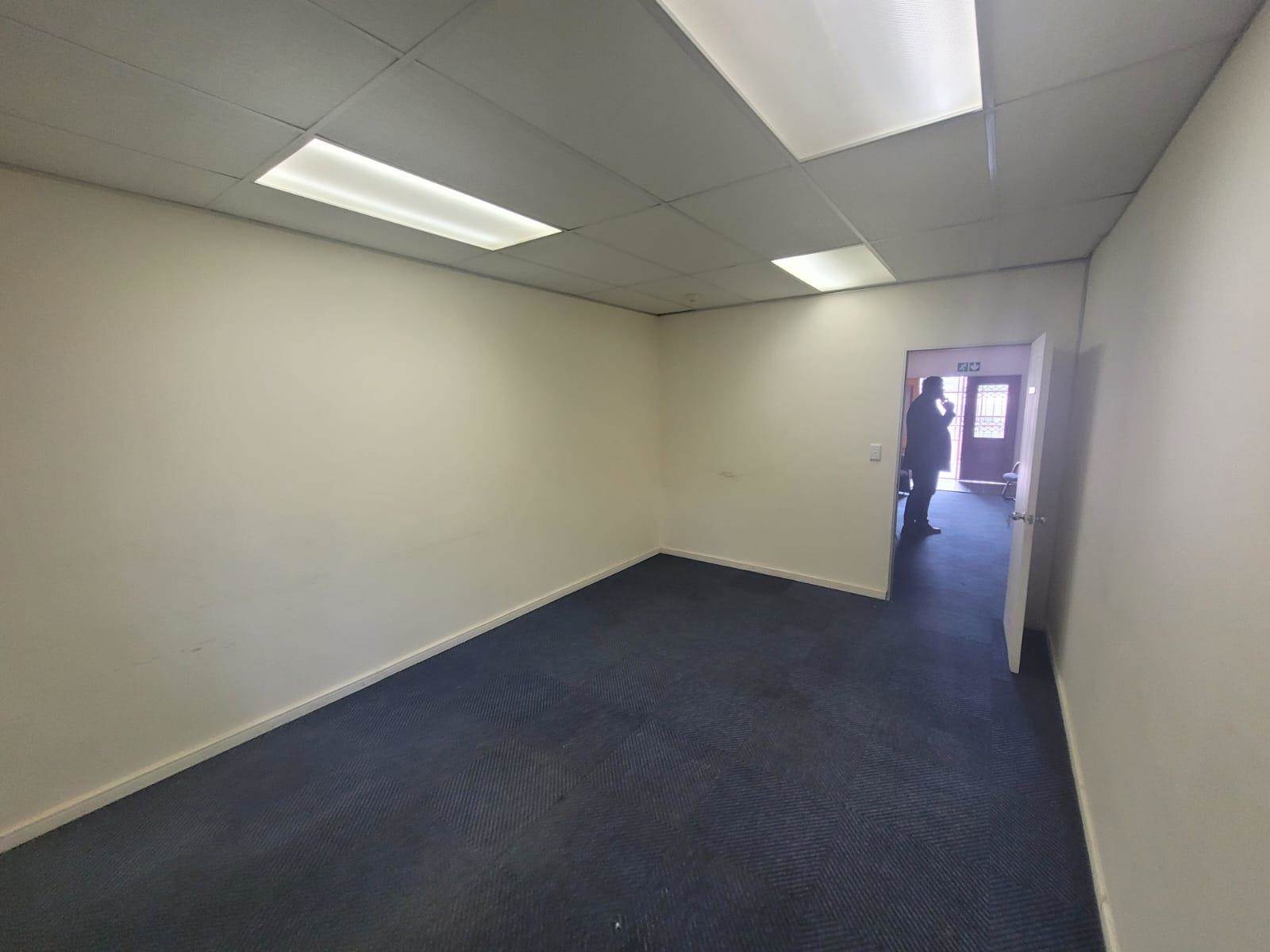 32  m² Commercial space in Kempton Park Central photo number 2