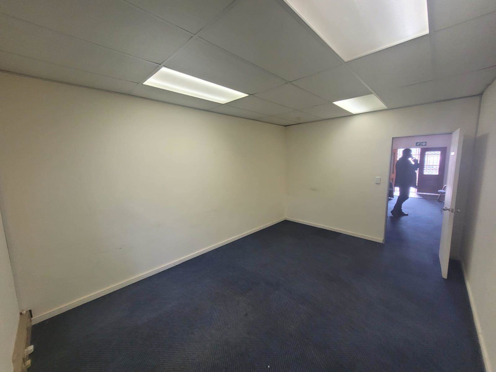 32  m² Commercial space in Kempton Park Central photo number 4