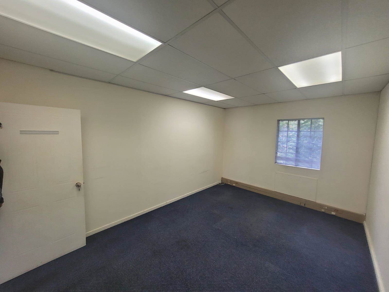 32  m² Commercial space in Kempton Park Central photo number 9