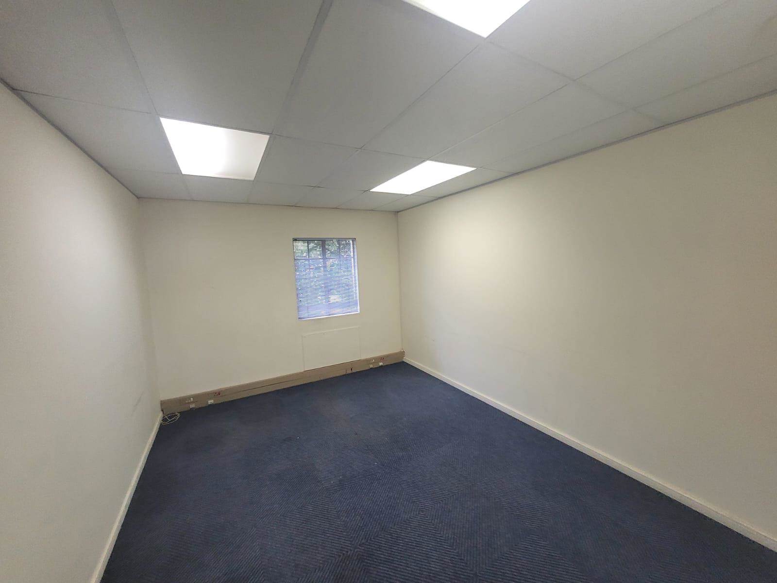 32  m² Commercial space in Kempton Park Central photo number 3
