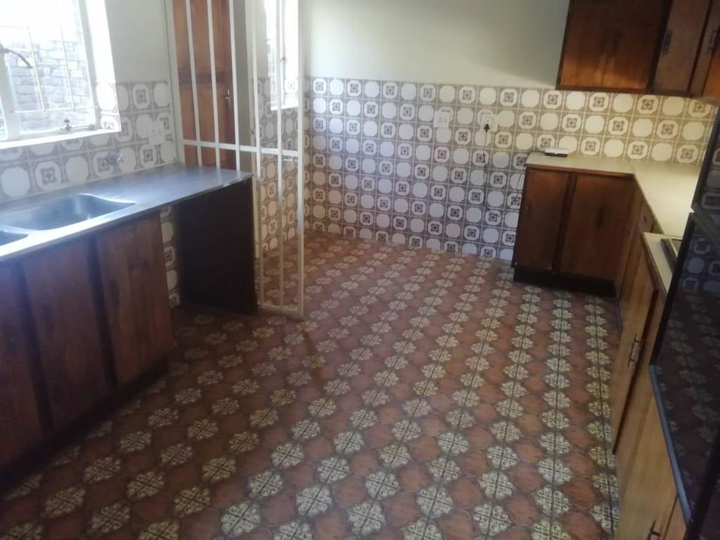 3 Bed Apartment in Pretoria North photo number 3