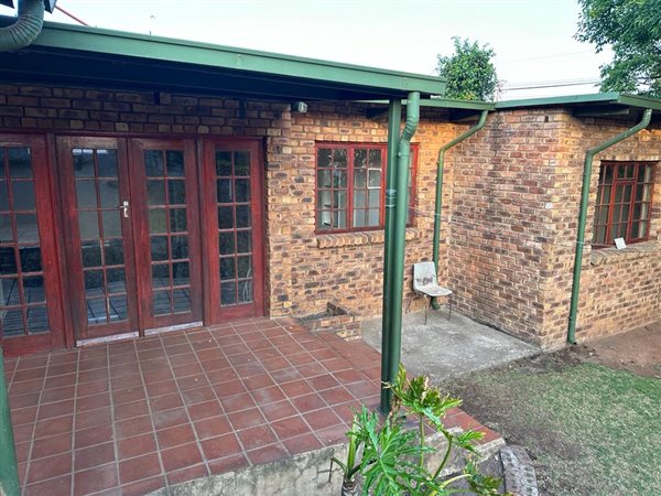 2 Bed Garden Cottage